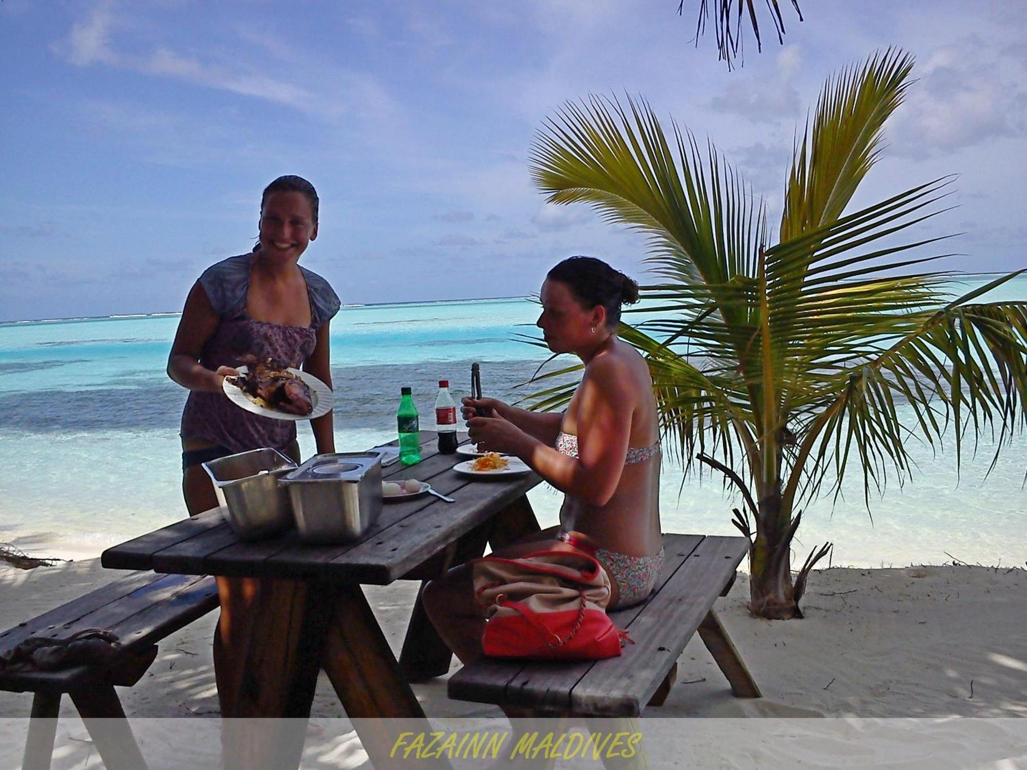 Faza View Inn, Maafushi Exterior photo