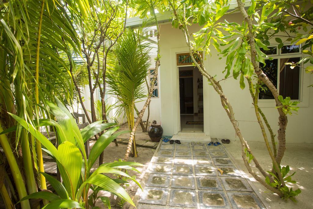 Faza View Inn, Maafushi Exterior photo