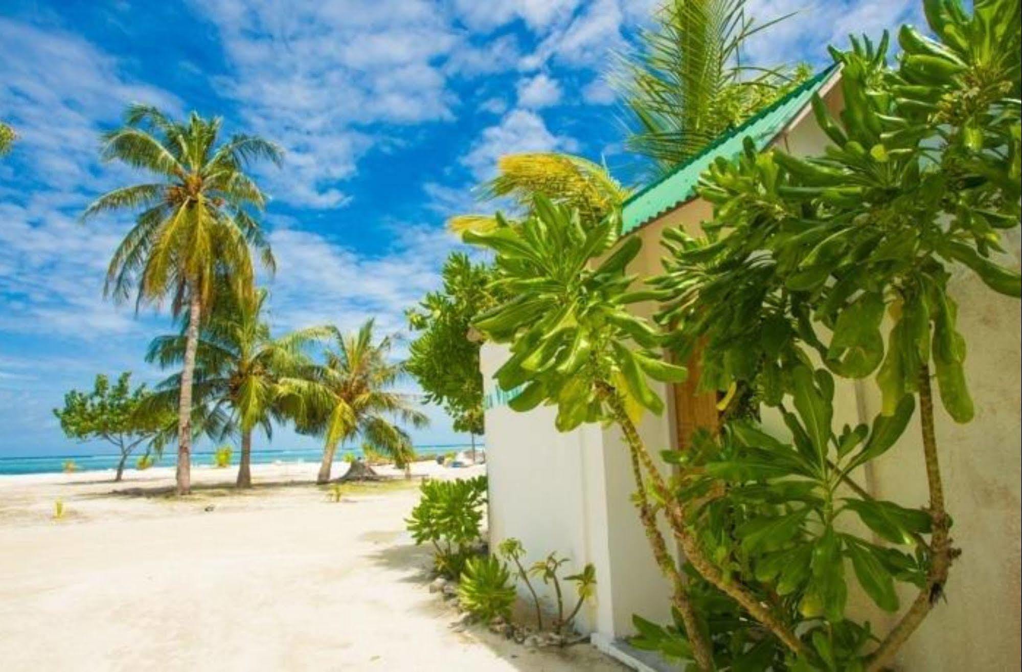 Faza View Inn, Maafushi Exterior photo